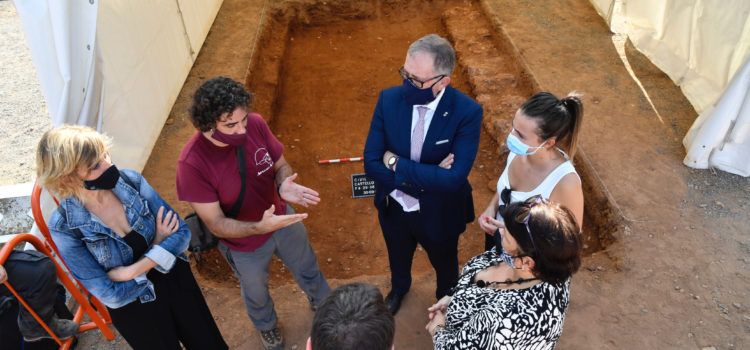 La Diputació contribuirà amb 50.000 euros per completar les exhumacions de les víctimes del franquisme al cementiri de Castelló