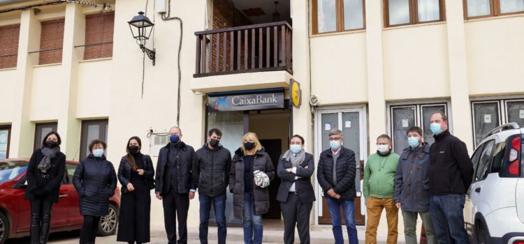 El Consell inicia en Vallibona la instalación de cajeros automáticos en municipios en riesgo de despoblación