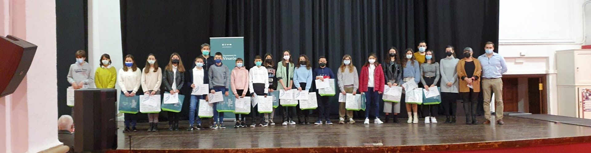 Vídeo i fotos: Vinaròs distingeix l’alumnat més brillant del curs passat