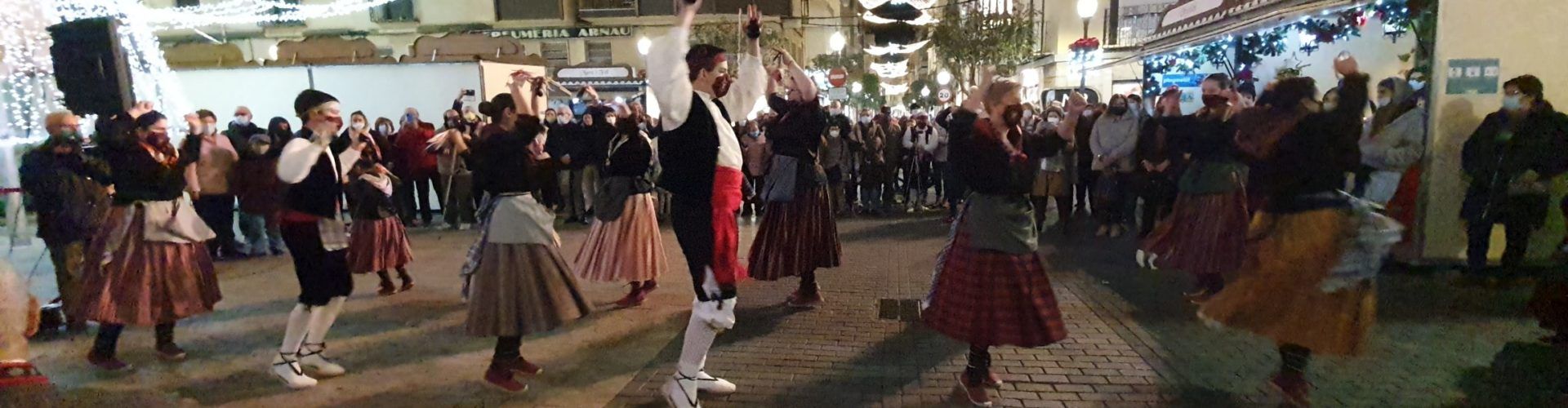 Vídeo i fotos: Les Camaraes i la Fira de Nadal de Vinaròs