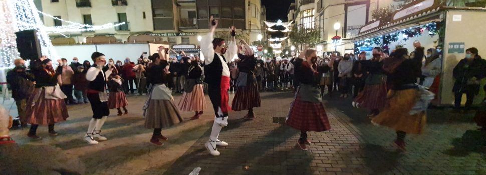 Vídeo i fotos: Les Camaraes i la Fira de Nadal de Vinaròs