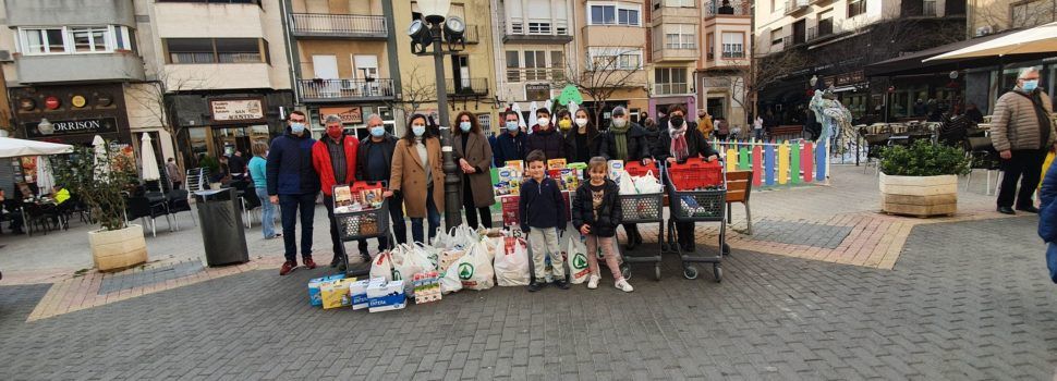 Èxit de la recollida d’aliments pels Joves Socialistes de Vinaròs