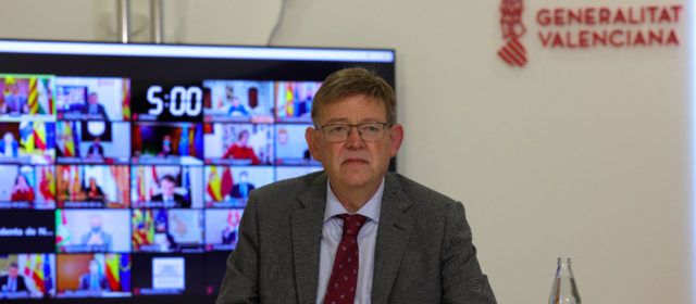 Ximo Puig anuncia que el personal educativo de colegios e institutos recibirá la dosis de refuerzo antes del 10 de enero y que las personas mayores de 60 años la tendrán antes de final de año