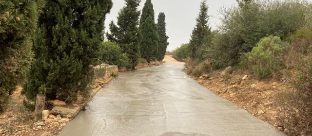 L’Ajuntament d’Alcalà-Alcossebre realitza millores de pavimentació en tres camins rurals