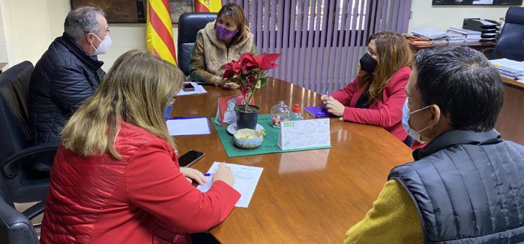 Patricia Puerta aborda amb Afdem la situació de la salut mental a la presó d’Albocàsser