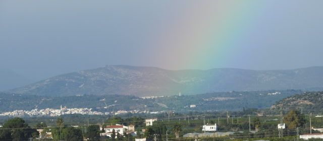 Fotos: Dia de vent i d’arc de Sant Martí