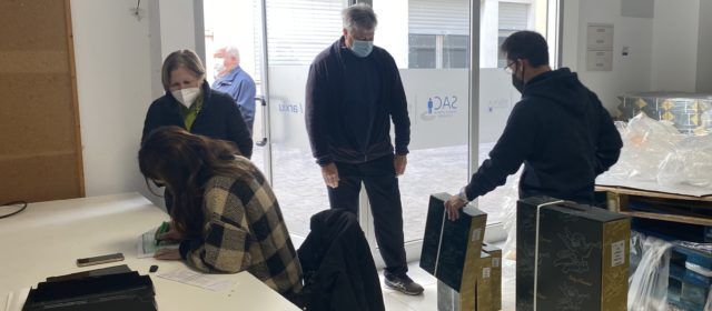 El Ayuntamiento de Peñíscola entrega 1500 cestas de Navidad a los más mayores