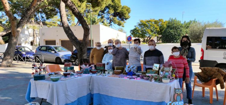 Los centros ocupacionales del IVASS, como el de Benicarló, presentan productos artesanales para regalar en estas fiestas
