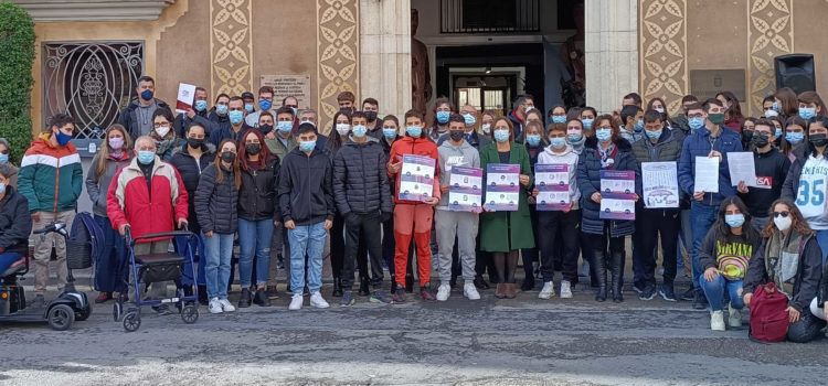 L’IES Joan Coromines, en el Dia contra la violència de gènere