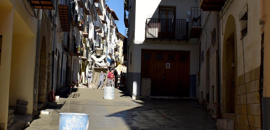 Finalitza el formigonat de la renovació del carrer Zaporta de Morella
