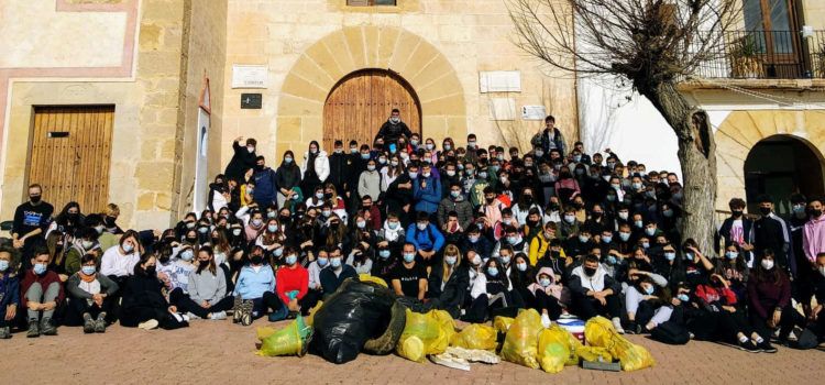 Cursa d’orientació i Plogging a l’ermita amb els alumnes de 1r batxillerat