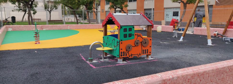 L’Ajuntament renova el parc infantil de l’avinguda de Castelló