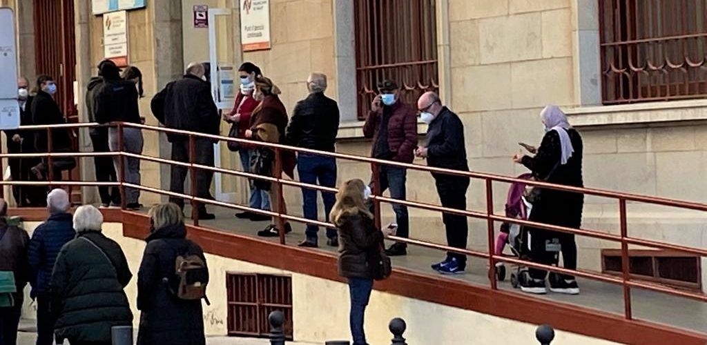El Colegio de Médicos de Castellón piden medidas urgentes para controlar esta sexta ola de pandemia