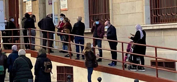 El Colegio de Médicos de Castellón piden medidas urgentes para controlar esta sexta ola de pandemia