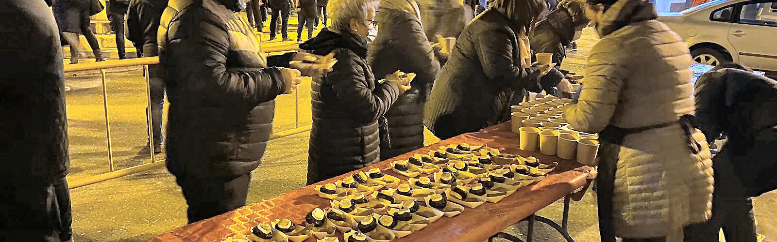 Vilafranca dona la benvinguda al Nadal en un acte festiu i multitudinari a la Plaça d’En Blasc