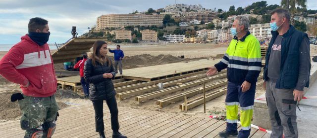 L’Ajuntament de Peníscola inicia les obres per a la ubicació d’un Punt Accessible a la platja Sud