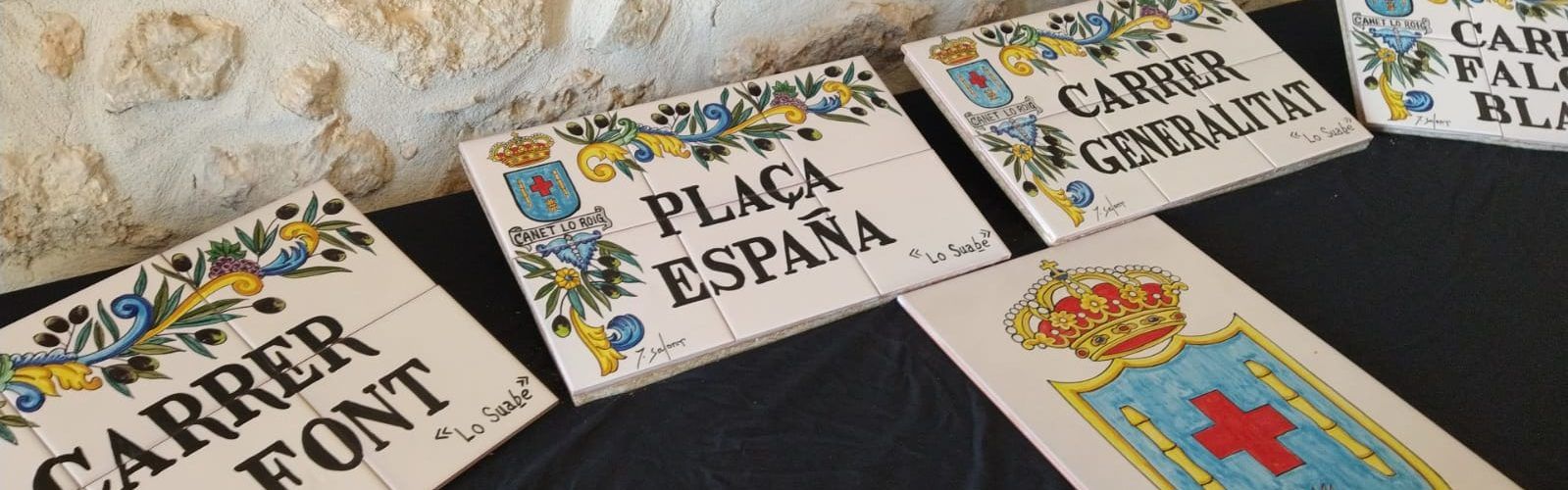 Canet estrena noms de carrers fets en ceràmica
