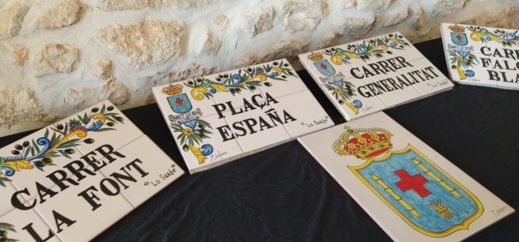 Canet estrena noms de carrers fets en ceràmica