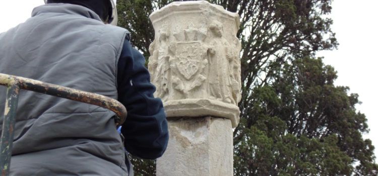 Acaben a Ulldecona la restauració de la coneguda com a Creu de Terme de l’Ermita