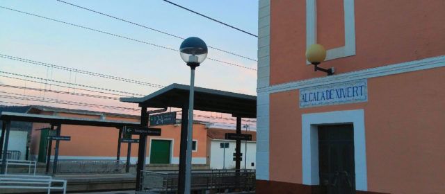 L’Ajuntament d’Alcalà-Alcossebre atorga 1.051 euros en ajudes de bonotren per a estudiants del municipi