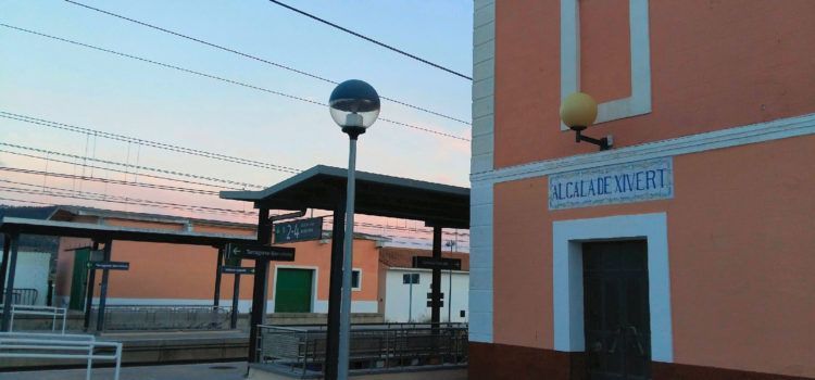 L’Ajuntament d’Alcalà-Alcossebre atorga 1.051 euros en ajudes de bonotren per a estudiants del municipi