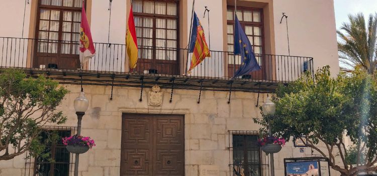 Crisis política en Vinaròs: ni cese ni fractura del pacto de gobierno, de momento