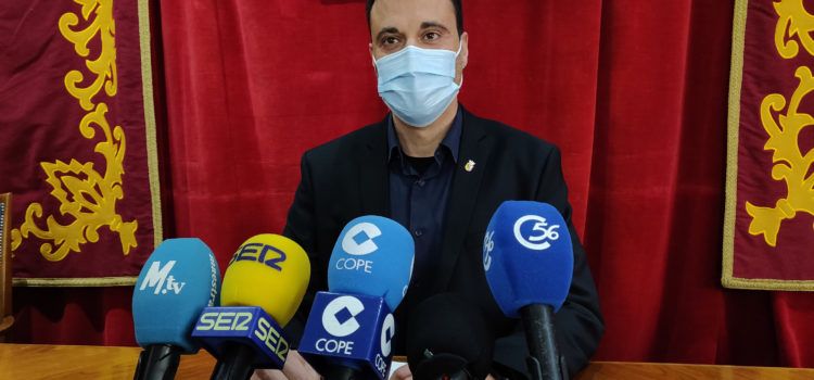 L’alcalde de Vinaròs anuncia el cessament de les funcions de la regidora Anna Fibla