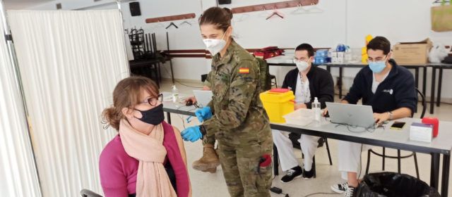 Militars comencen a vacunar a Vinaròs, Peníscola i Benicarló