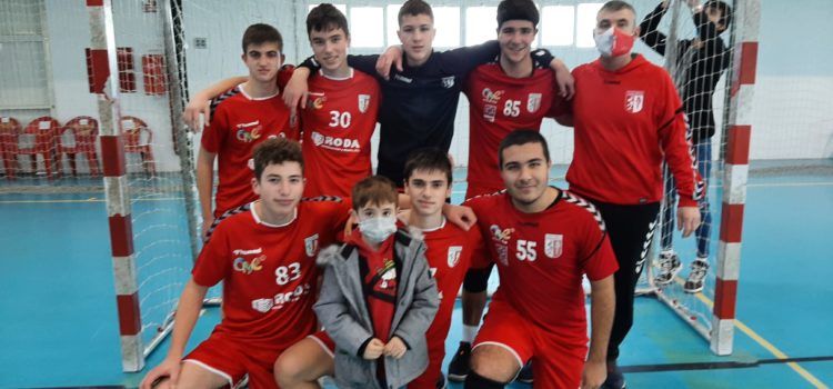 Derrota a Oliva del Club Balonmano Vinaròs, 31-27