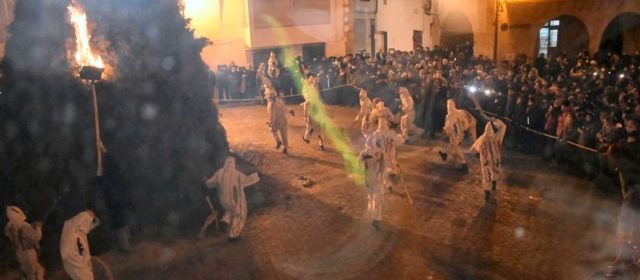 El covid marca el paso a la fiesta de Sant Antoni