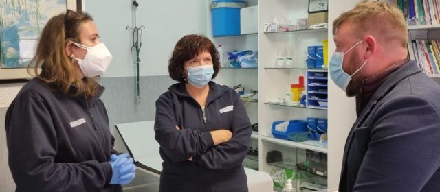 El Ayuntamiento de Sant Jordi celebra que la Generalitat asuma al fin el servicio de atención al paciente en el consultorio