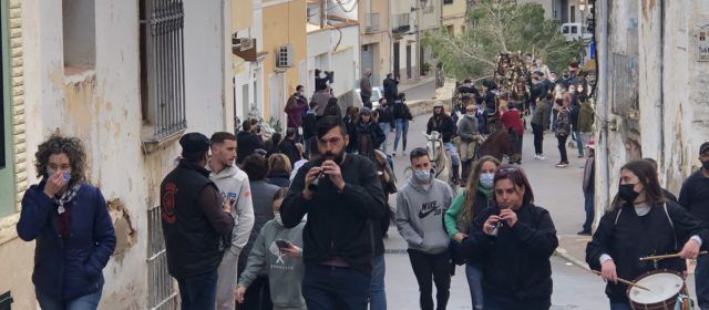 Santa Magdalena celebra l´Entrà del Pi dels Quintos i Quintes 2022