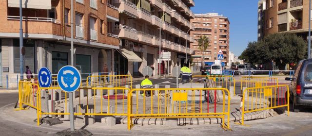 L’Ajuntament de Vinaròs renova la rotonda de l’avinguda de Barcelona
