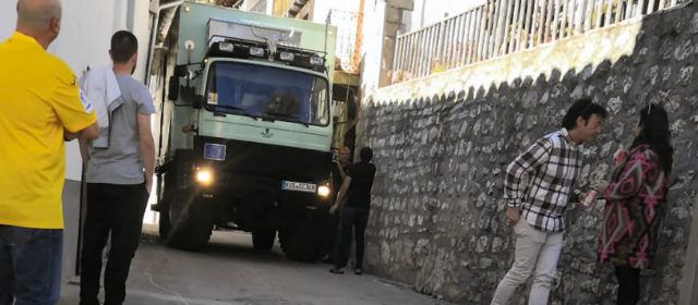 Camió encastat a l’entrada de Vallibona
