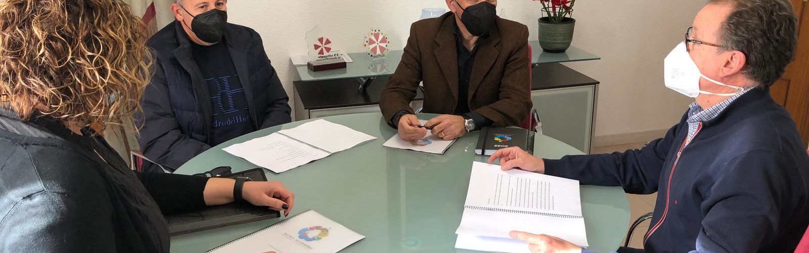L’Ajuntament i l’Associació d’Empresaris d’Alcalà-Alcossebre renoven el seu compromís de treball conjunt per l’economia local