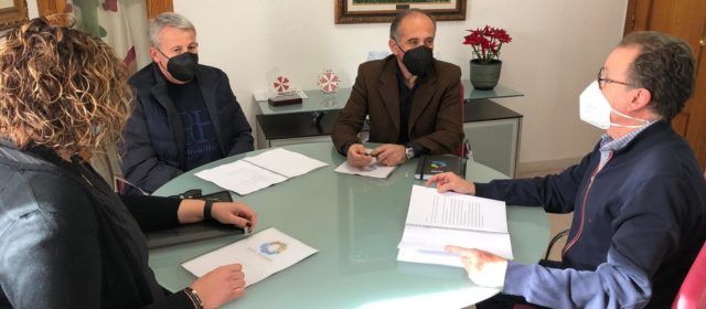 L’Ajuntament i l’Associació d’Empresaris d’Alcalà-Alcossebre renoven el seu compromís de treball conjunt per l’economia local