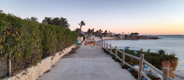 La Cala Puntal, en la costa sur de Vinaròs, sufre otro desprendimiento