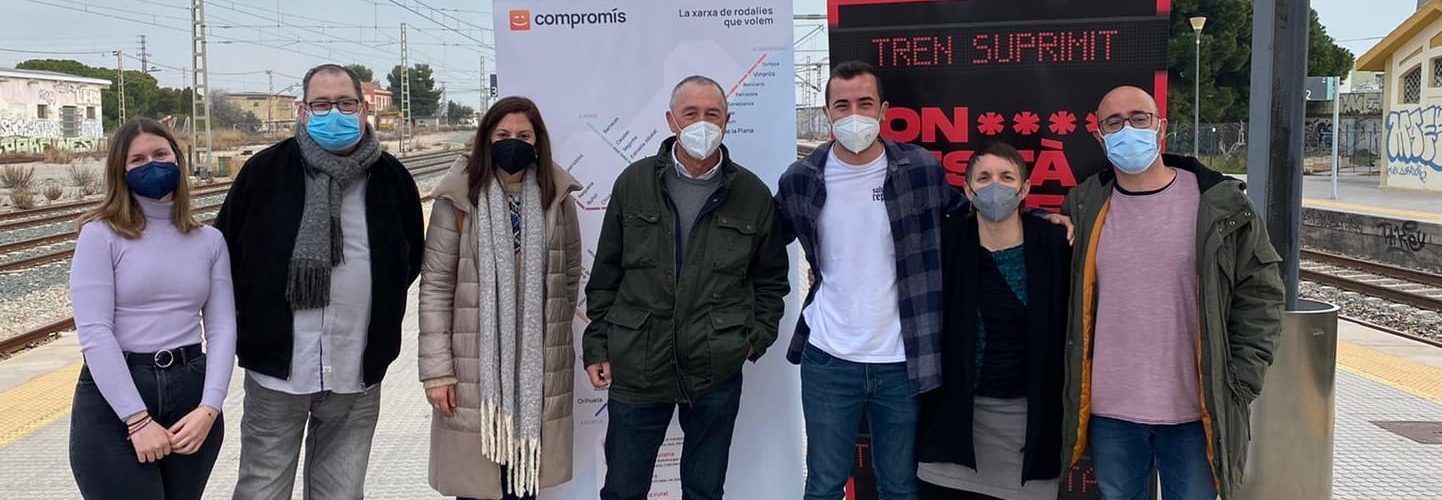 Joan Baldoví i Papi Robles reivindiquen la necessitat d’uns trens dignes al Maestrat amb la campanya “trencancelado.com”