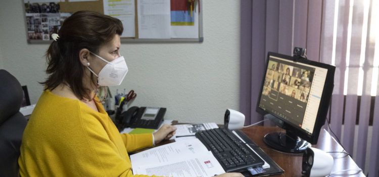 La Diputació col·labora amb el CDR d’Albocàsser i la Creu Roja en la difusió dels seus programes de suport a la ciutadania més vulnerable
