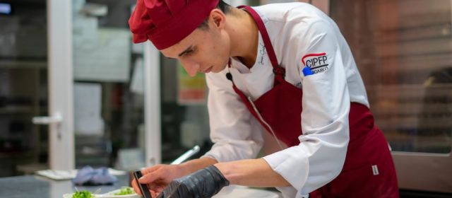 Joan Gual, ulldeconenc alumne del CIPFP de Benicarló, seleccionat per Le Cordon Bleu de Madrid