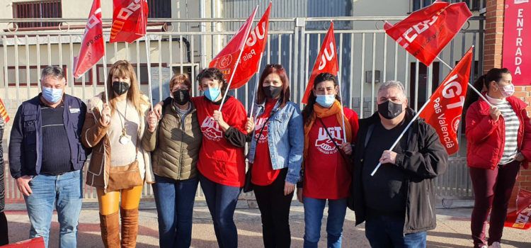 La plantilla del Grupo Gil Comes en Vinaròs secunda la huelga sobre Conservas de Pescados
