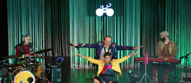 Diversió máxima amb Pentina el gat als Dissabtes de Teatre d’Ulldecona