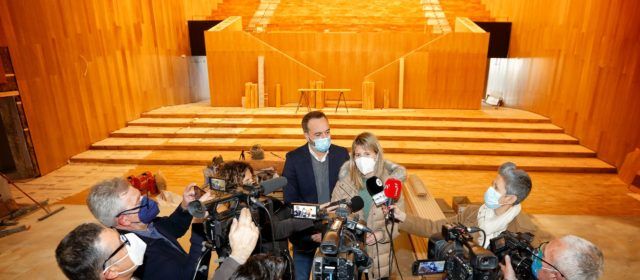 Alcanar encara la recta final de les obres del nou auditori municipal