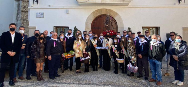 Procesión en Peñíscola hasta el ermitorio de la Patrona, la Virgen de la Ermitana