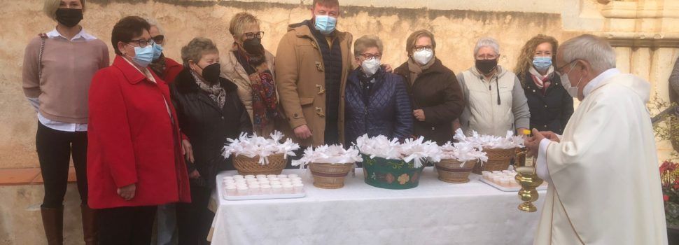 El Ayuntamiento de Sant Jordi culmina las fiestas de Sant Antonio con la bendición de animales y la tradicional hoguera