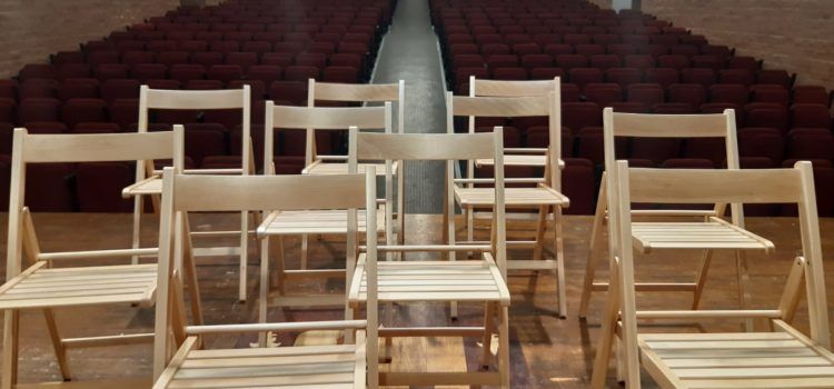 L’Auditori Pedro Mercader de Benicarló millora l’accessibilitat auditiva amb un bucle magnètic