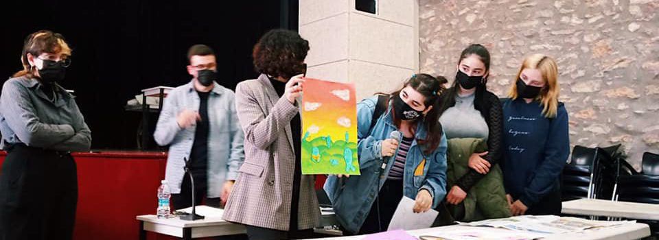 Tres alumnes de l’Institut Ramon Berenguer IV, guanyadores del Concurs d’Art del Fòrum Jove