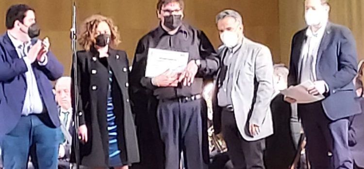 Vídeos: El músic de La Alianza Josua Berbel, dirigint una banda a Nules