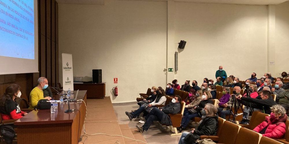 Xerrada informativa a les Coves sobre les principals característiques del Magda i la línia MAT