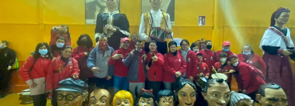 Gegantons i nanos de Vinaròs, en la trobada de gaiters L’Aguilot de Tortosa